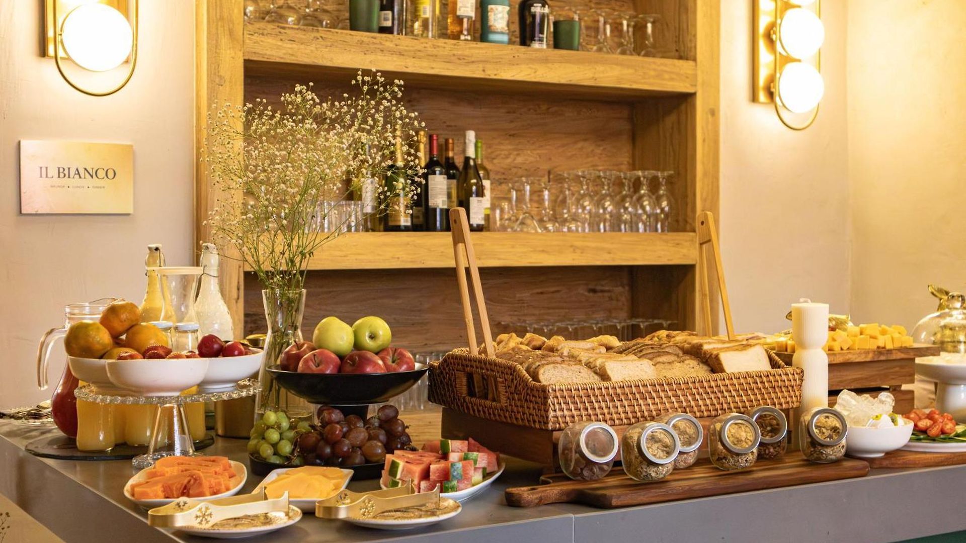 Casa Bianca By Faranda Boutique