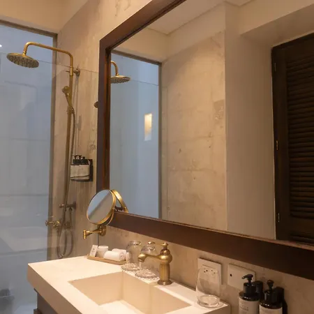 Casa Bianca By Faranda Boutique